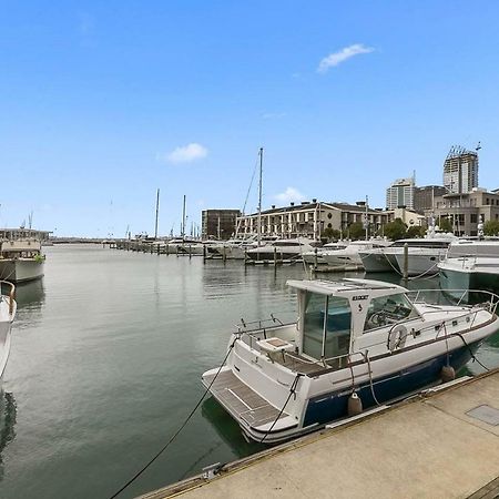 Two Bedroom Apartment - Pool, Gym & Free Parking! Auckland Luaran gambar