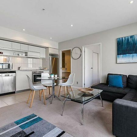 Two Bedroom Apartment - Pool, Gym & Free Parking! Auckland Luaran gambar