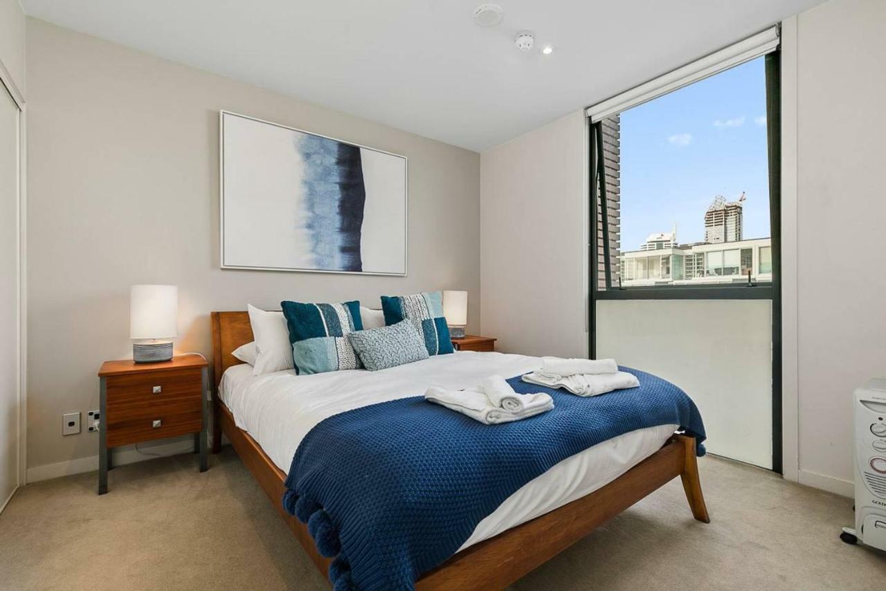 Two Bedroom Apartment - Pool, Gym & Free Parking! Auckland Luaran gambar