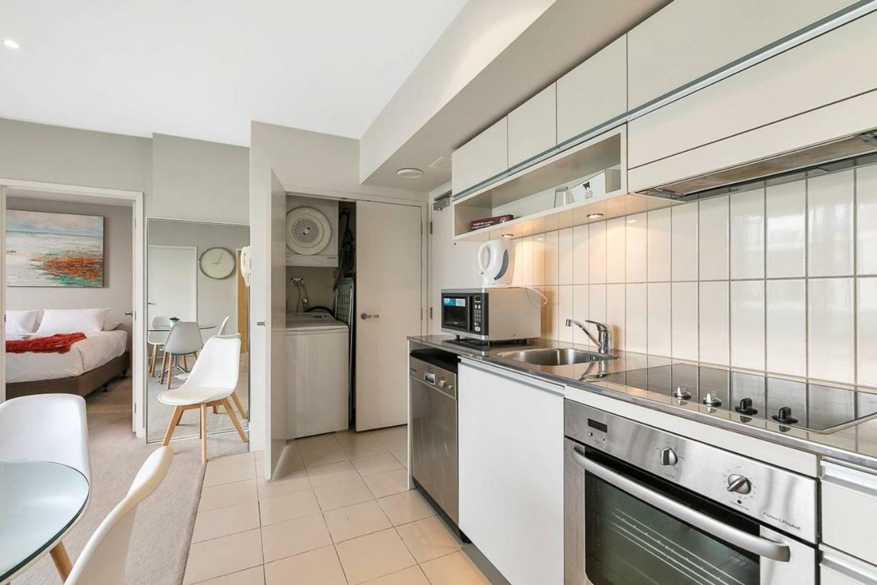 Two Bedroom Apartment - Pool, Gym & Free Parking! Auckland Luaran gambar